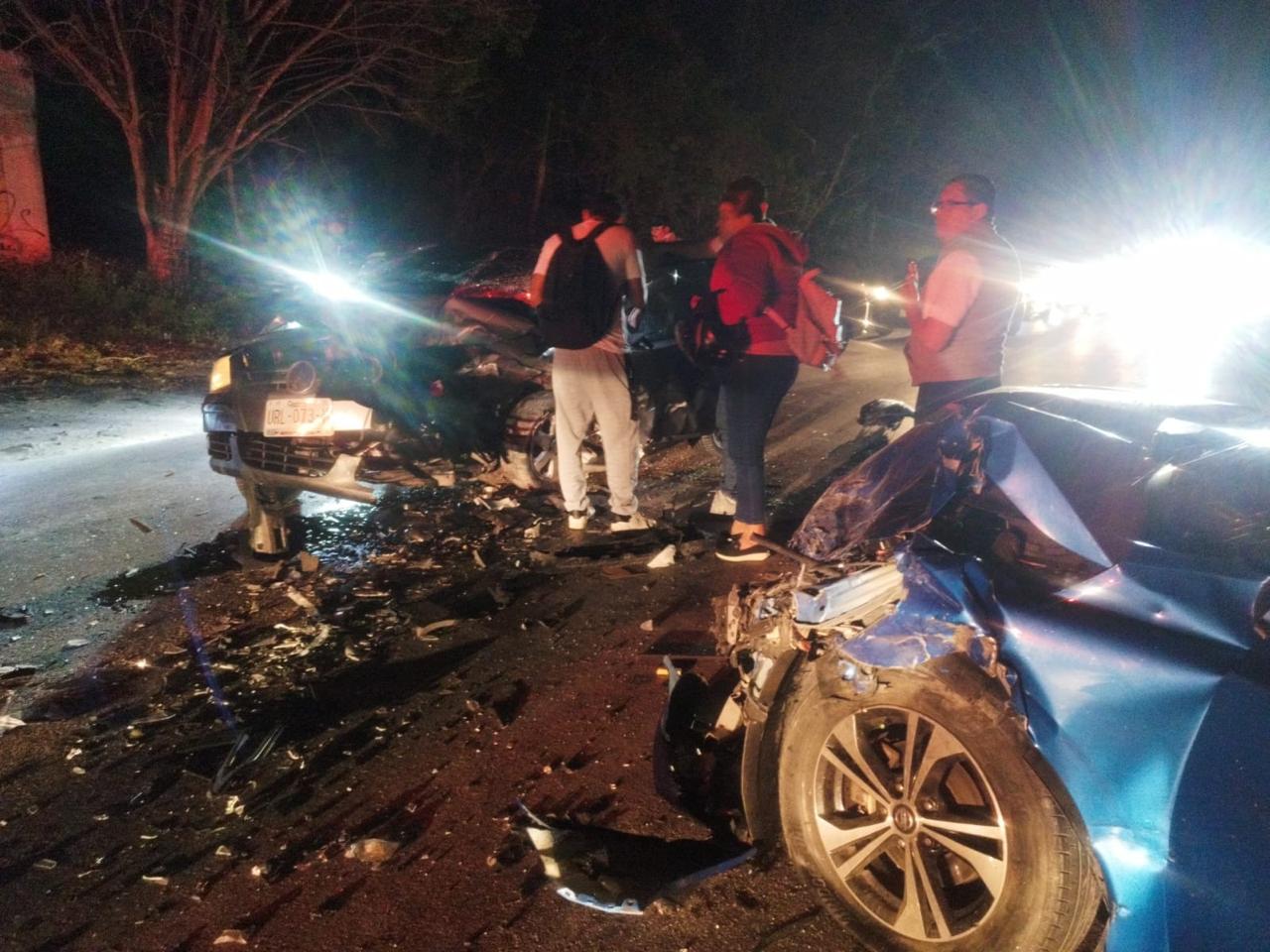 TRÁGICO CHOQUE FRONTAL EN CARRETERA GAS AUTO DEJA UN MUERTO Y TRES ...